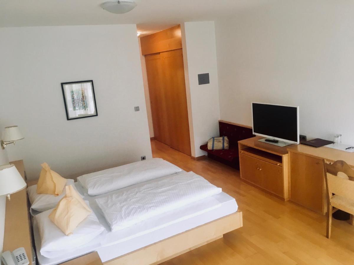 Am Wolfgrubenersee Hotel